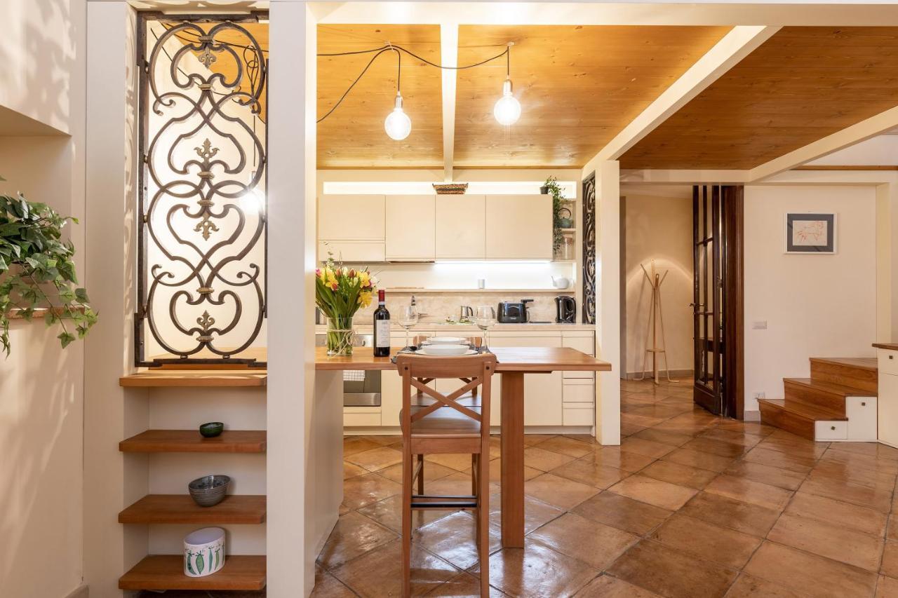 Rome As You Feel - Charming Loft Campitelli In Navona Екстериор снимка
