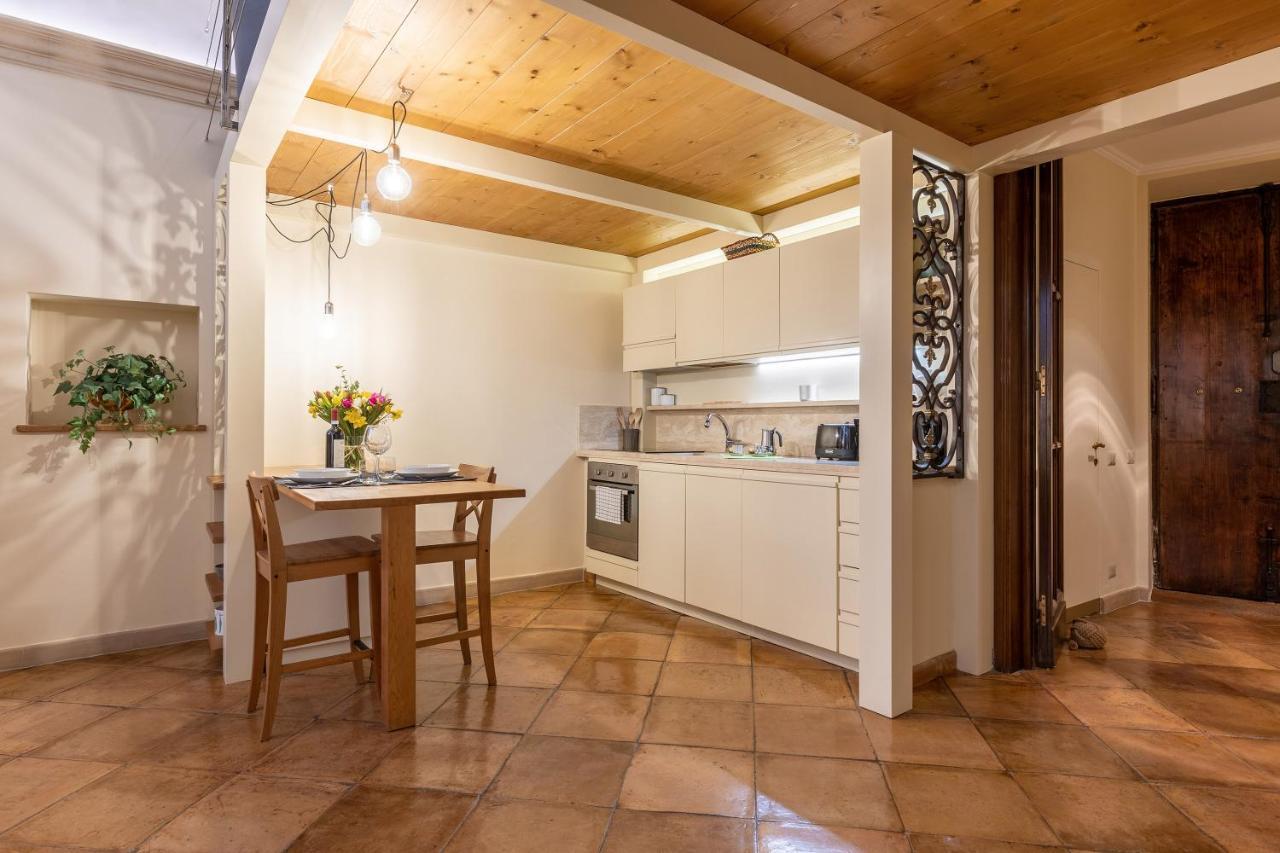 Rome As You Feel - Charming Loft Campitelli In Navona Екстериор снимка