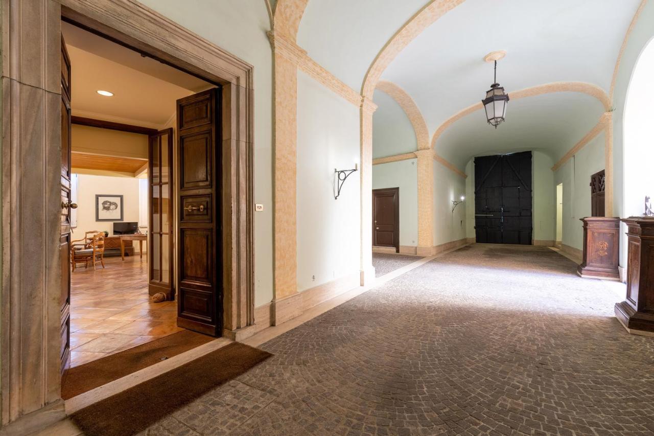 Rome As You Feel - Charming Loft Campitelli In Navona Екстериор снимка
